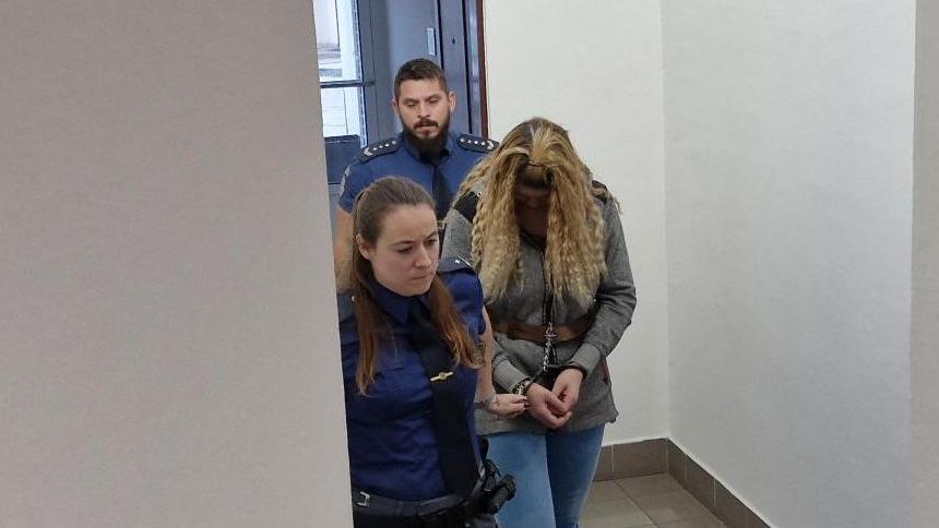 Kamarádovi podřízla nožem krk, prý se jen bránila. Vrchní soud ženě potvrdil osm let